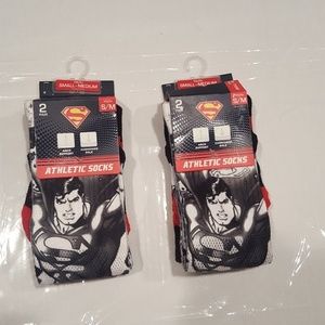 NEW Superman 4 pair, 2 packs YOUTH‎ S/M DC Comics